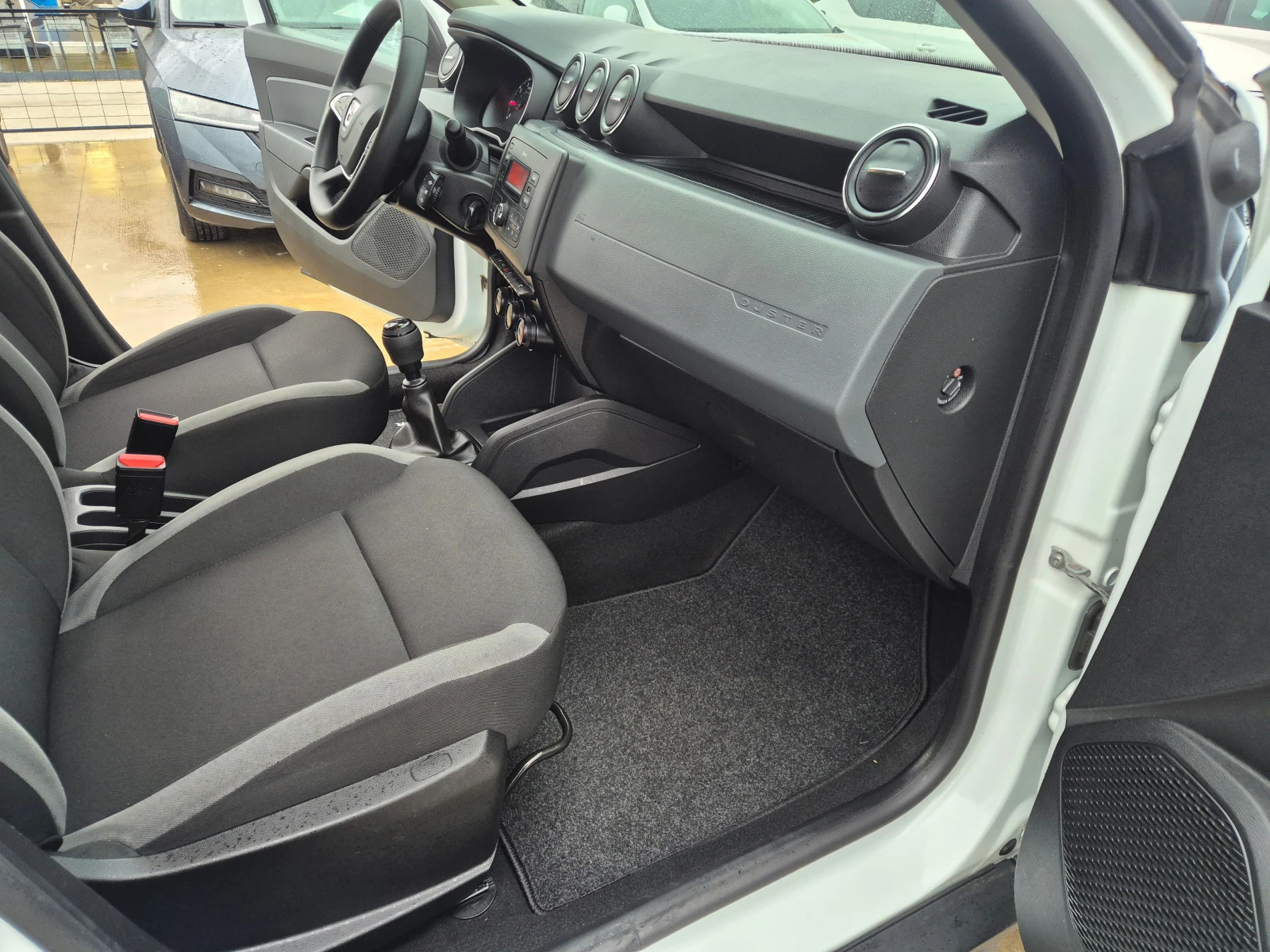 Dacia Duster N1-4�4 M/T 1.5 DCI | Mobile.bg � ����������� 9