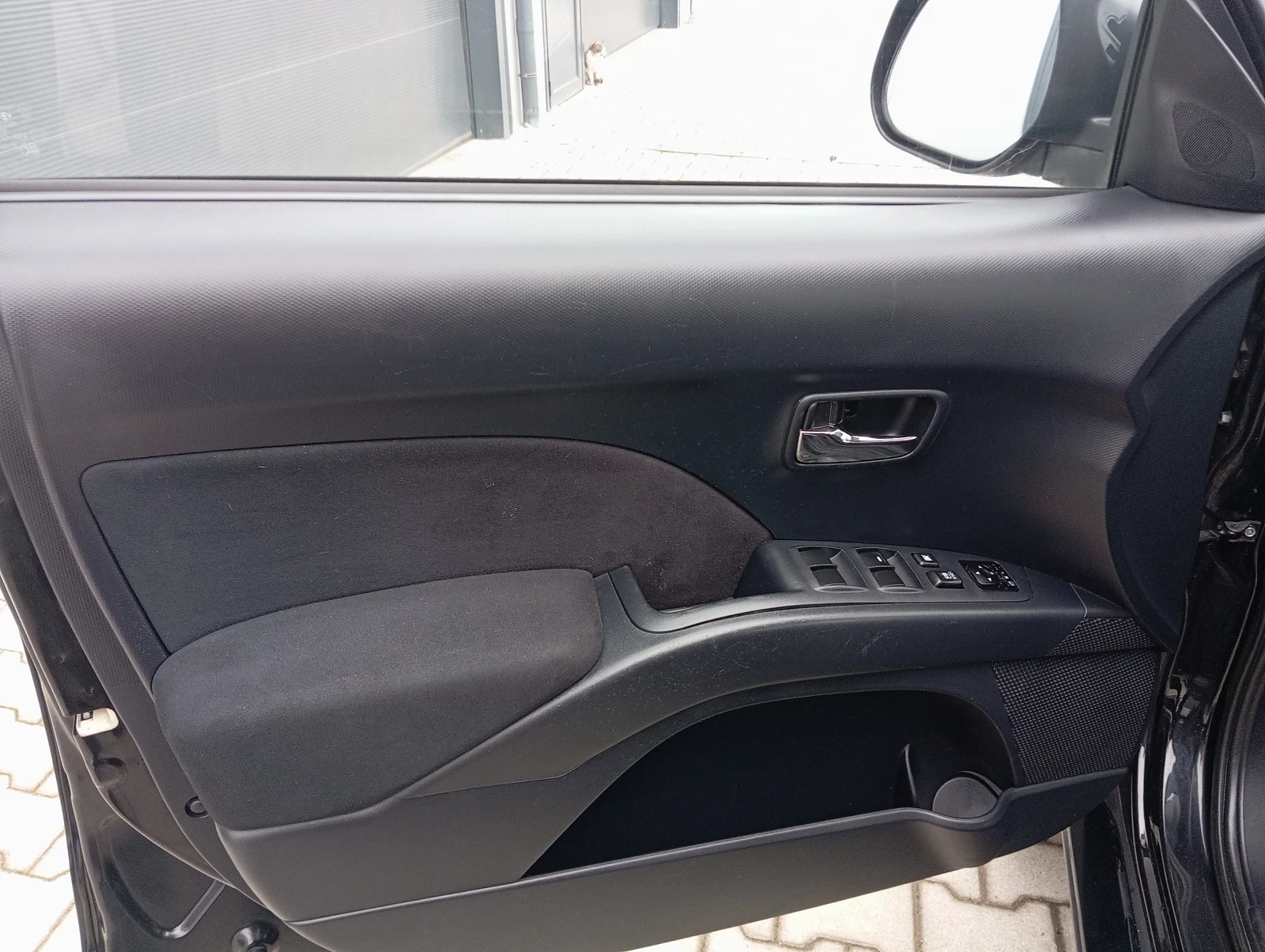 Citroen C-Crosser 2.4i ЛИЗИНГ  - изображение 8