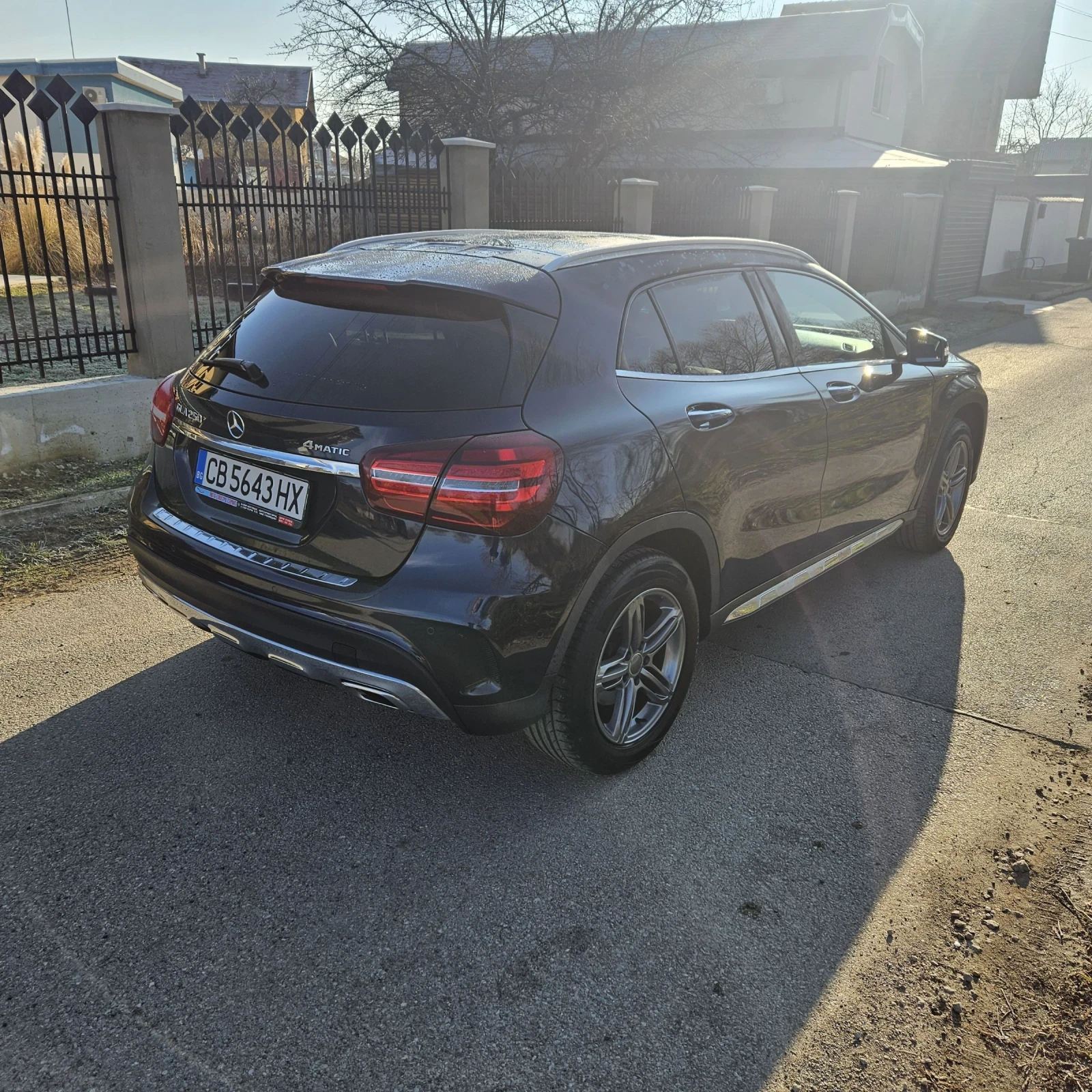 Mercedes-Benz GLA 250 4 MATIC, снимка 5 - Автомобили и джипове - 53726789