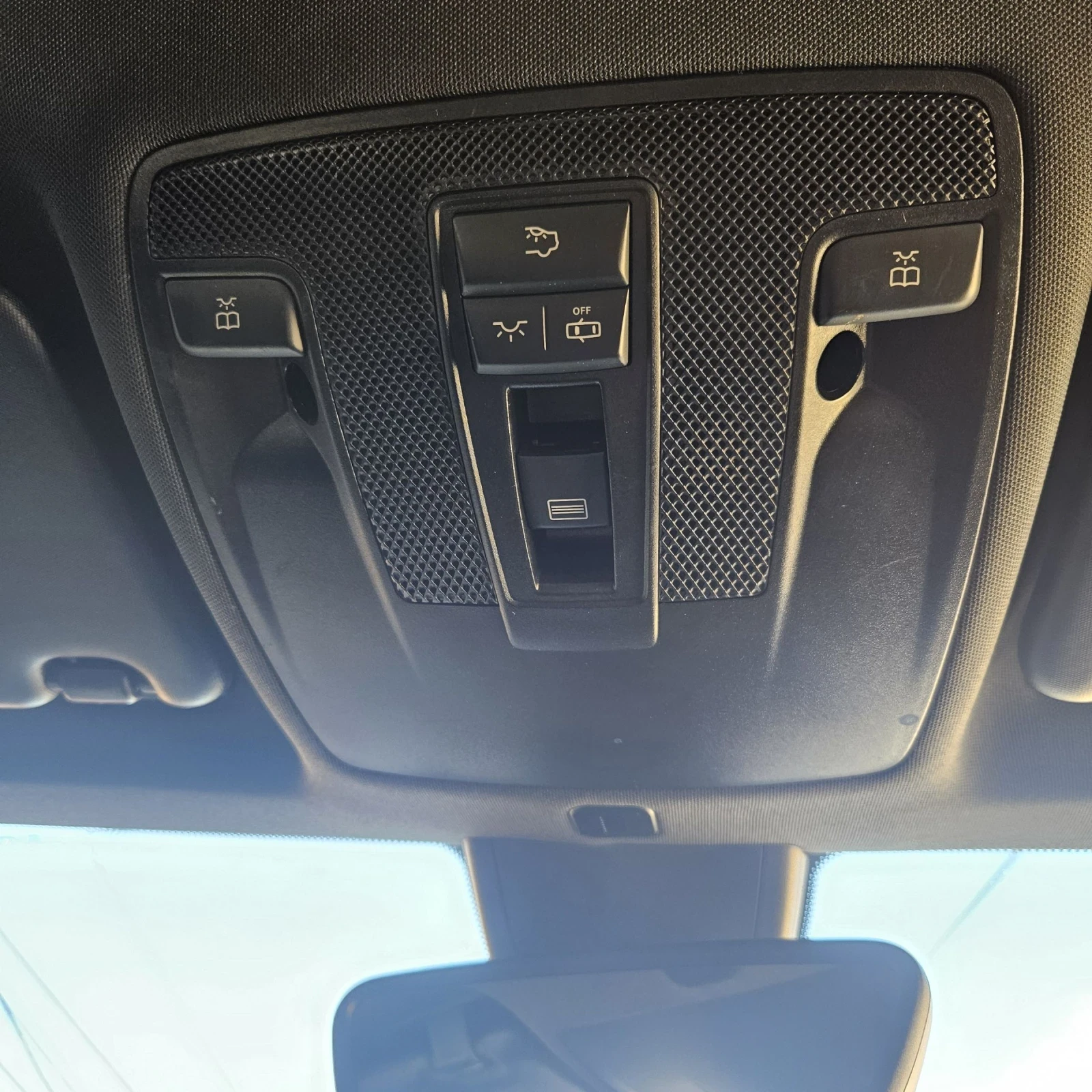 Mercedes-Benz GLA 250 4 MATIC, снимка 17 - Автомобили и джипове - 53726789