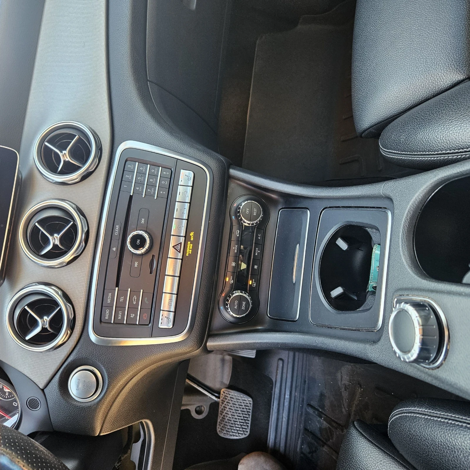 Mercedes-Benz GLA 250 4 MATIC, снимка 14 - Автомобили и джипове - 53726789