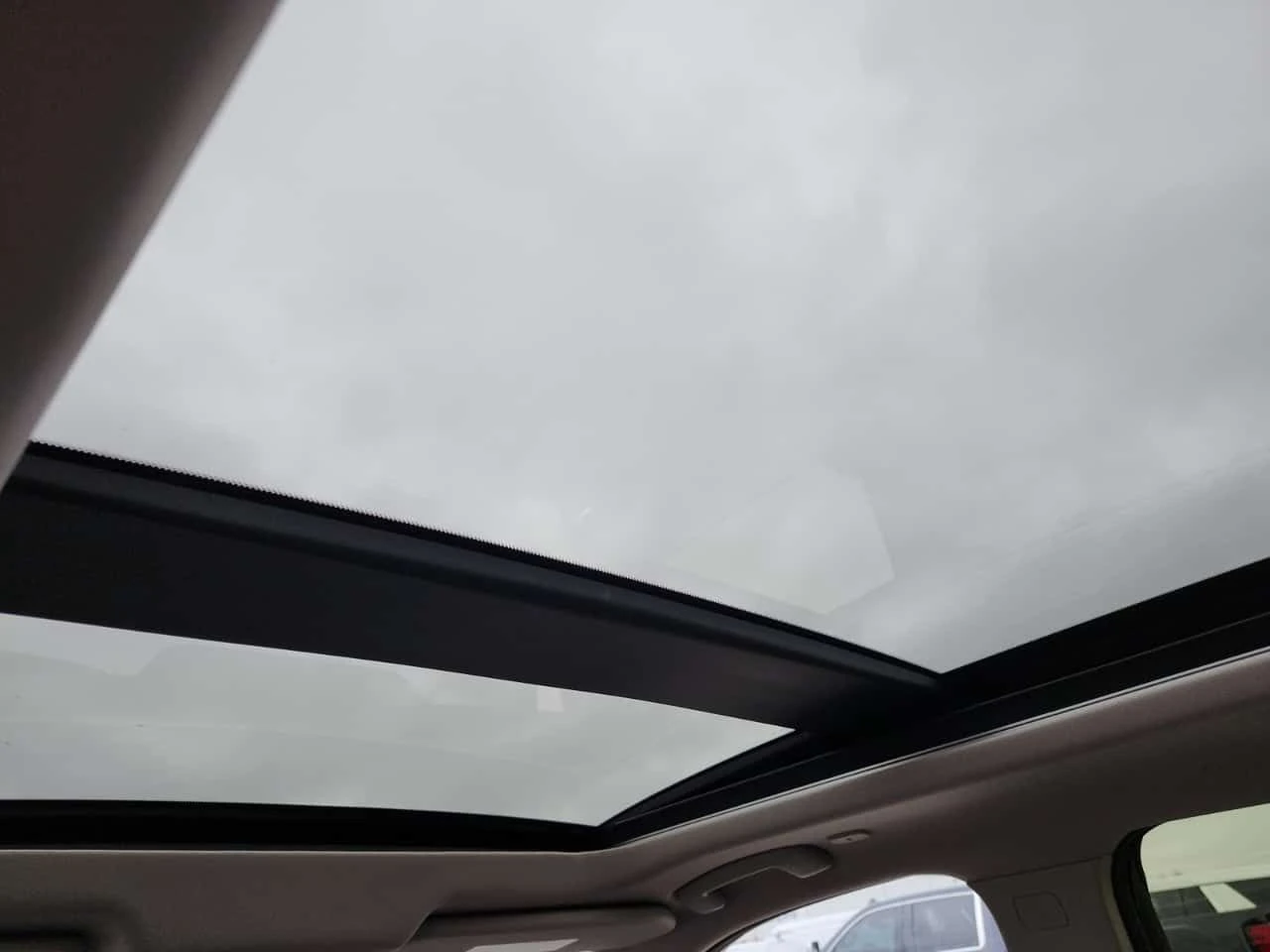 Nissan Rogue SV Пано/CARFAX/Подгрев/Keyless/ Navi/2 Ключа/+ ГУМ, снимка 11 - Автомобили и джипове - 54120339