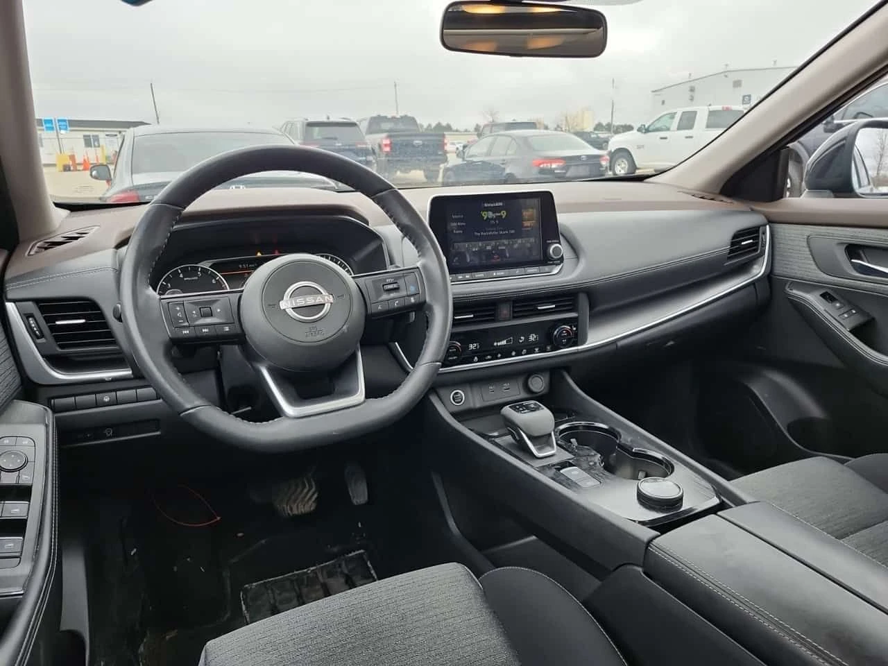 Nissan Rogue SV Пано/CARFAX/Подгрев/Keyless/ Navi/2 Ключа/+ ГУМ, снимка 6 - Автомобили и джипове - 54120339