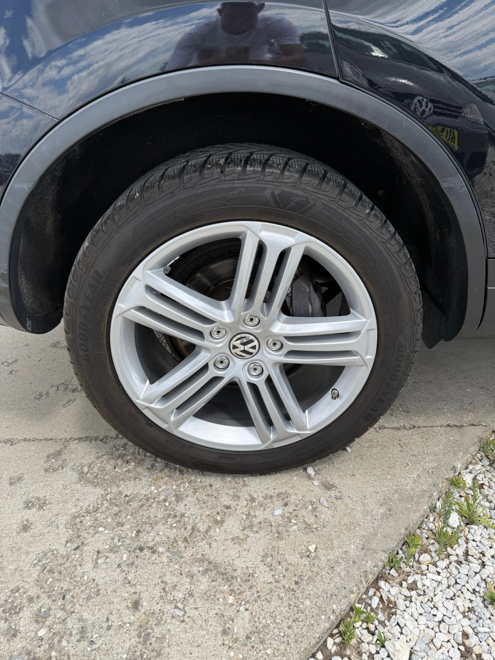 VW Touareg 3.0 TDi, снимка 16 - Автомобили и джипове - 55282938