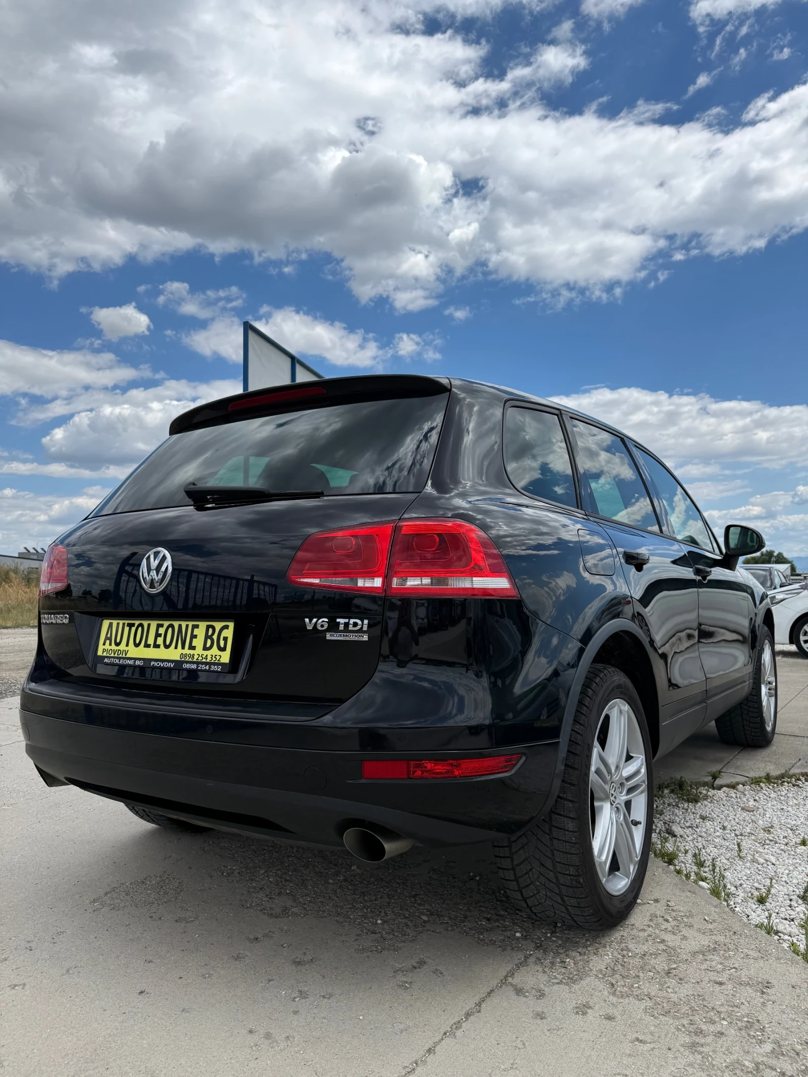VW Touareg 3.0 TDi, снимка 6 - Автомобили и джипове - 55282938