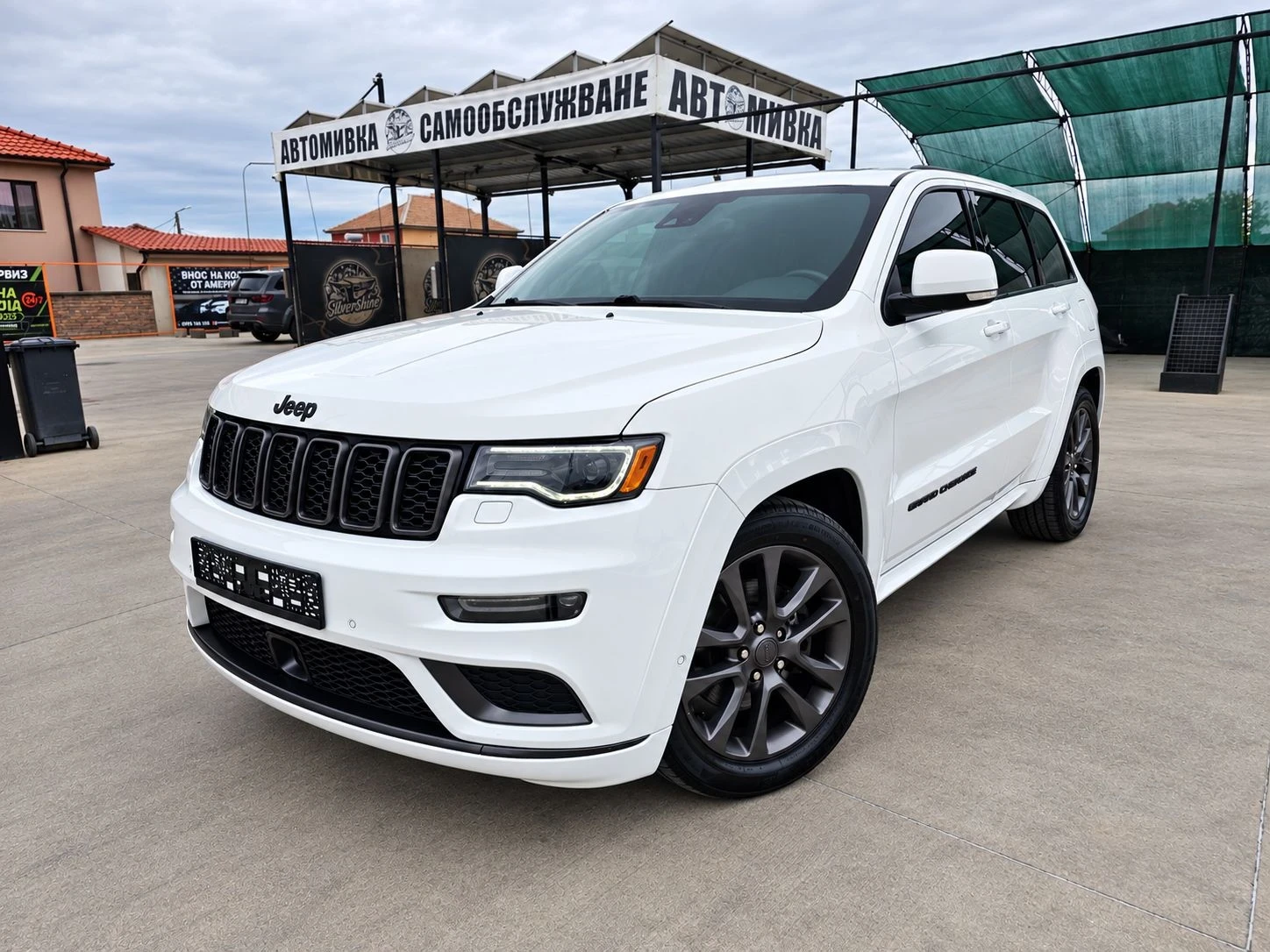 Jeep Grand cherokee 5.7 HEMI* High-Altitude* Distronik* Pano* 