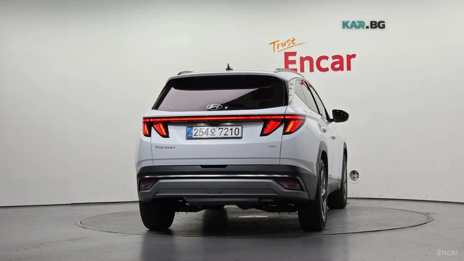 Hyundai Tucson, снимка 4 - Автомобили и джипове - 56687376