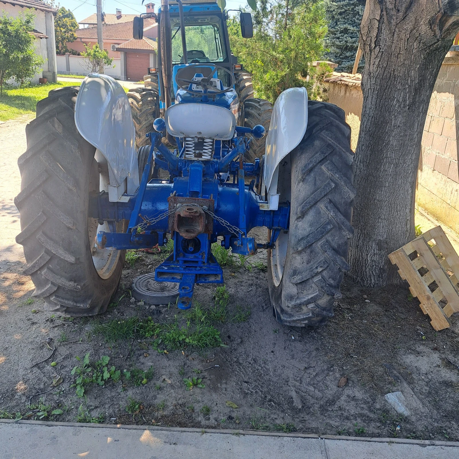Трактор Ford 4000 - изображение 3