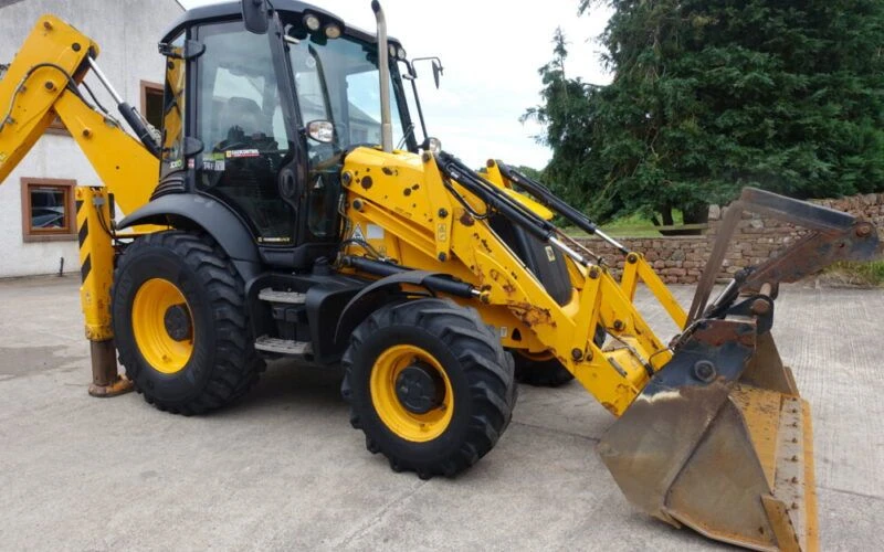 Багер JCB 3CX, снимка 1 - Индустриална техника - 49370263