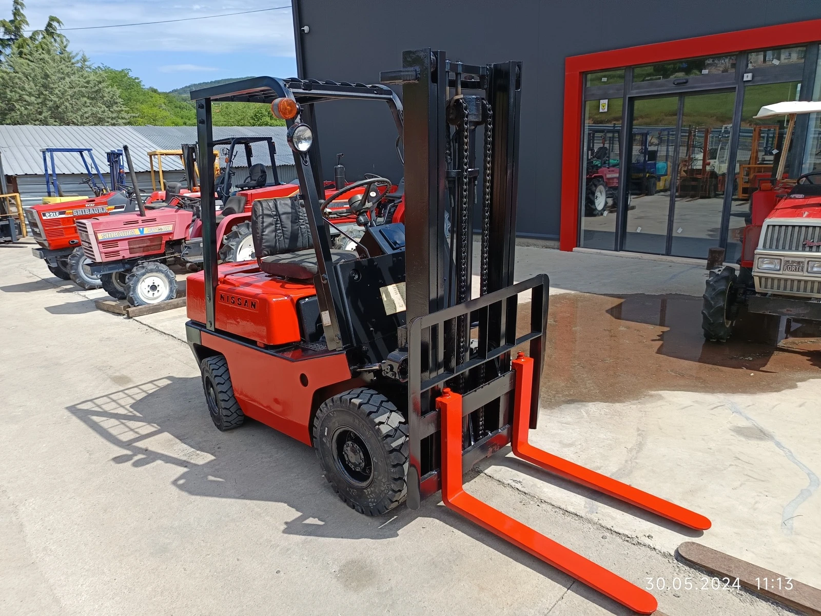  Nissan    | Mobile.bg   3