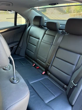 Mercedes-Benz E 350 114000 км, снимка 16