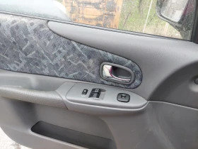 Mazda 323, снимка 4
