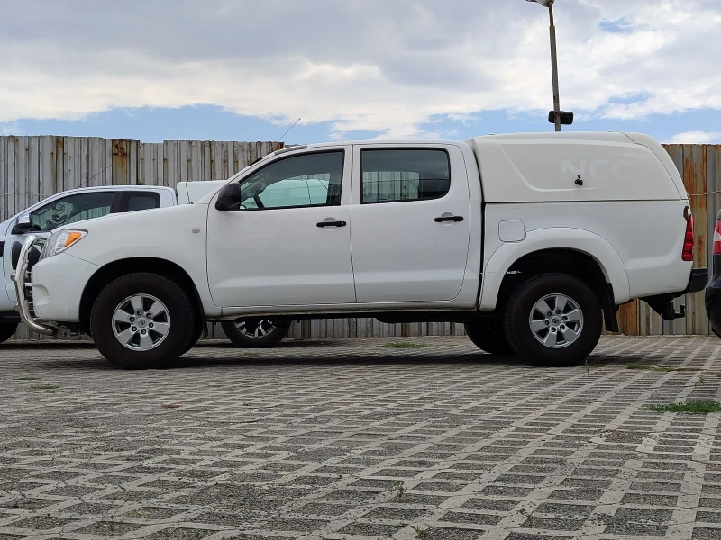 Toyota Hilux 2.5d4d 125hp, снимка 9 - Автомобили и джипове - 47348467