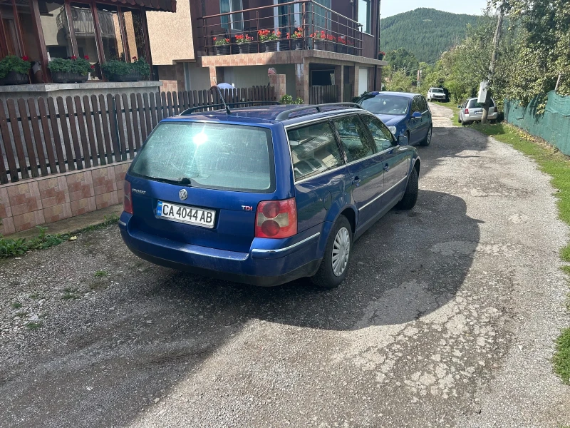 VW Passat, снимка 4 - Автомобили и джипове - 47245154