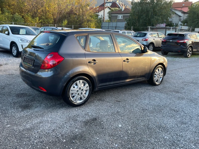 Kia Ceed TOP- , снимка 5 - Автомобили и джипове - 47507509