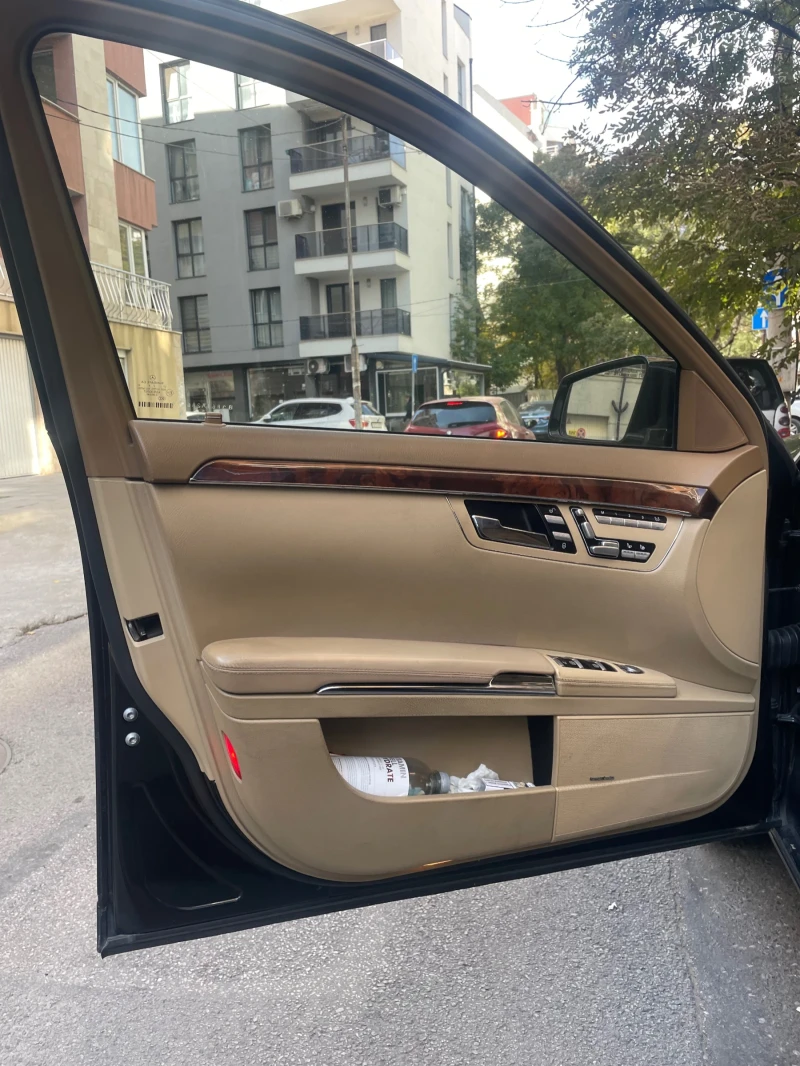 Mercedes-Benz S 500 4Matic/Бартер/Long, снимка 11 - Автомобили и джипове - 48529516