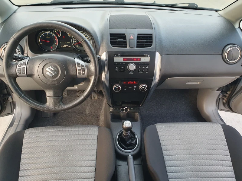 Suzuki SX4, снимка 9 - Автомобили и джипове - 49457444