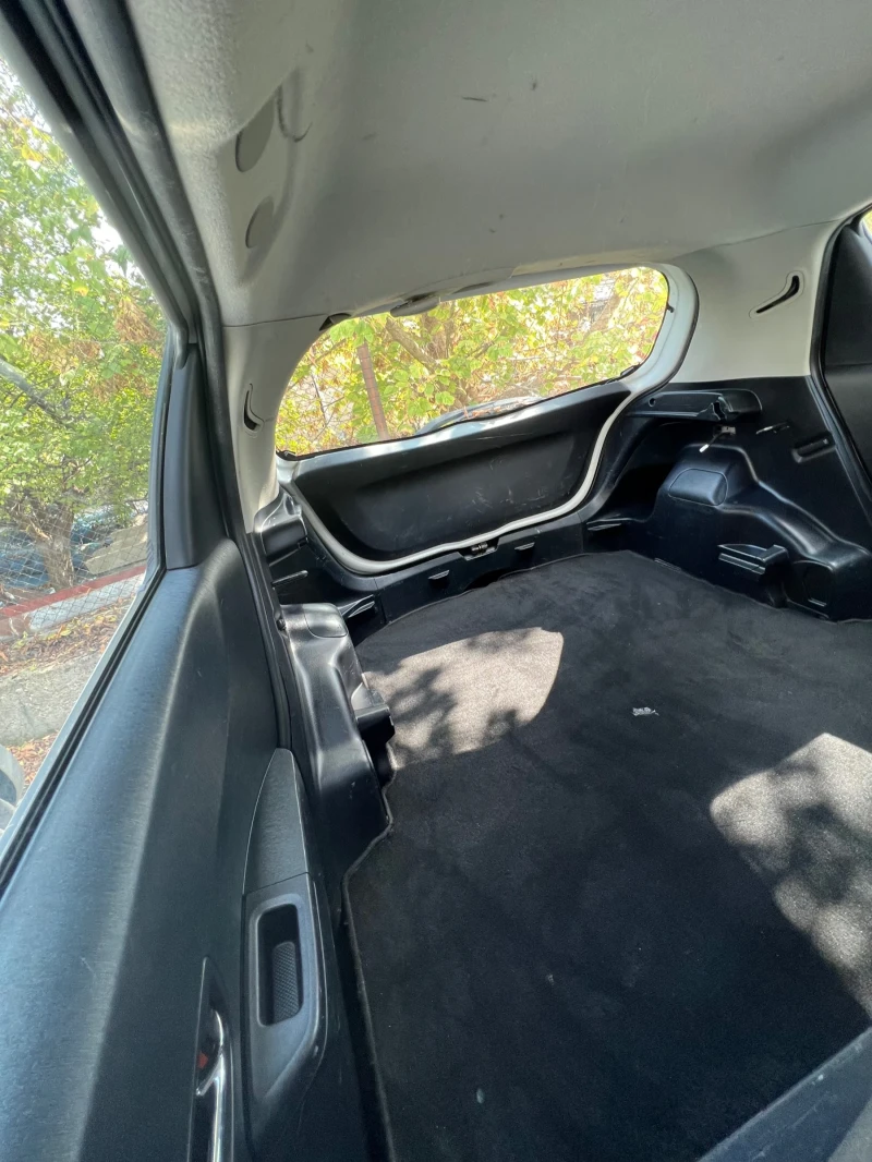 Toyota Yaris Товарен, снимка 6 - Автомобили и джипове - 50909174