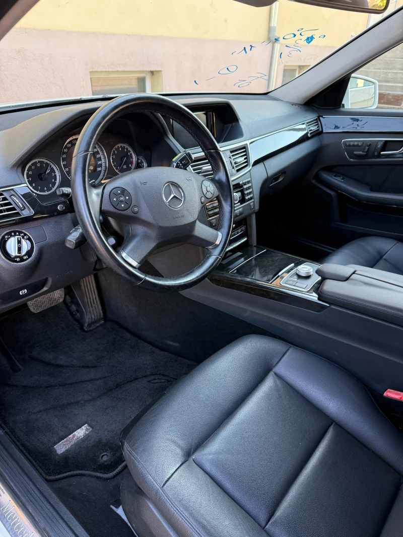 Mercedes-Benz E 350 114000 км, снимка 14 - Автомобили и джипове - 51265281