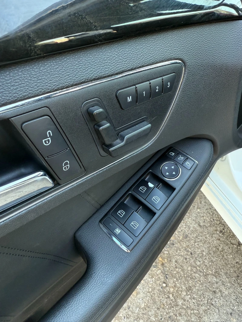 Mercedes-Benz E 350 114000 км, снимка 17 - Автомобили и джипове - 51265281