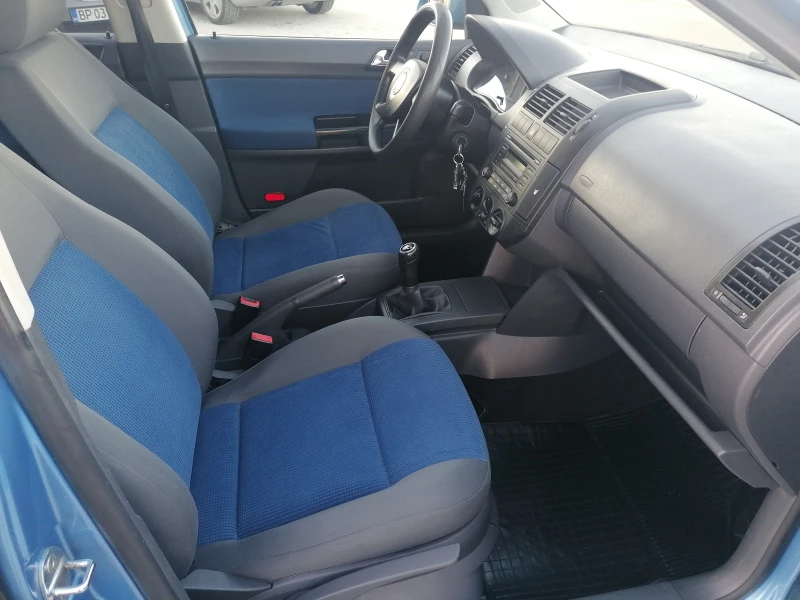 VW Polo 1.2i, снимка 10 - Автомобили и джипове - 52238084