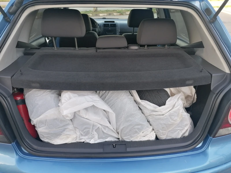 VW Polo 1.2i, снимка 15 - Автомобили и джипове - 52238084