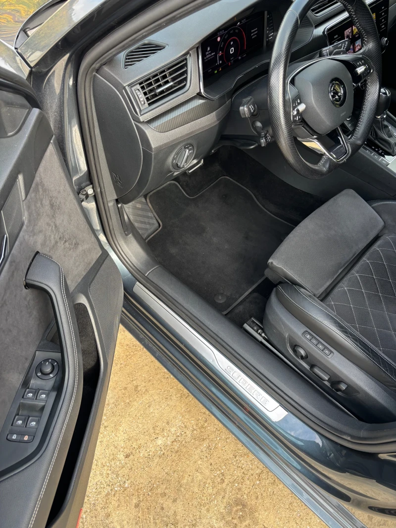 Skoda Superb SportLine, снимка 15 - Автомобили и джипове - 52322005