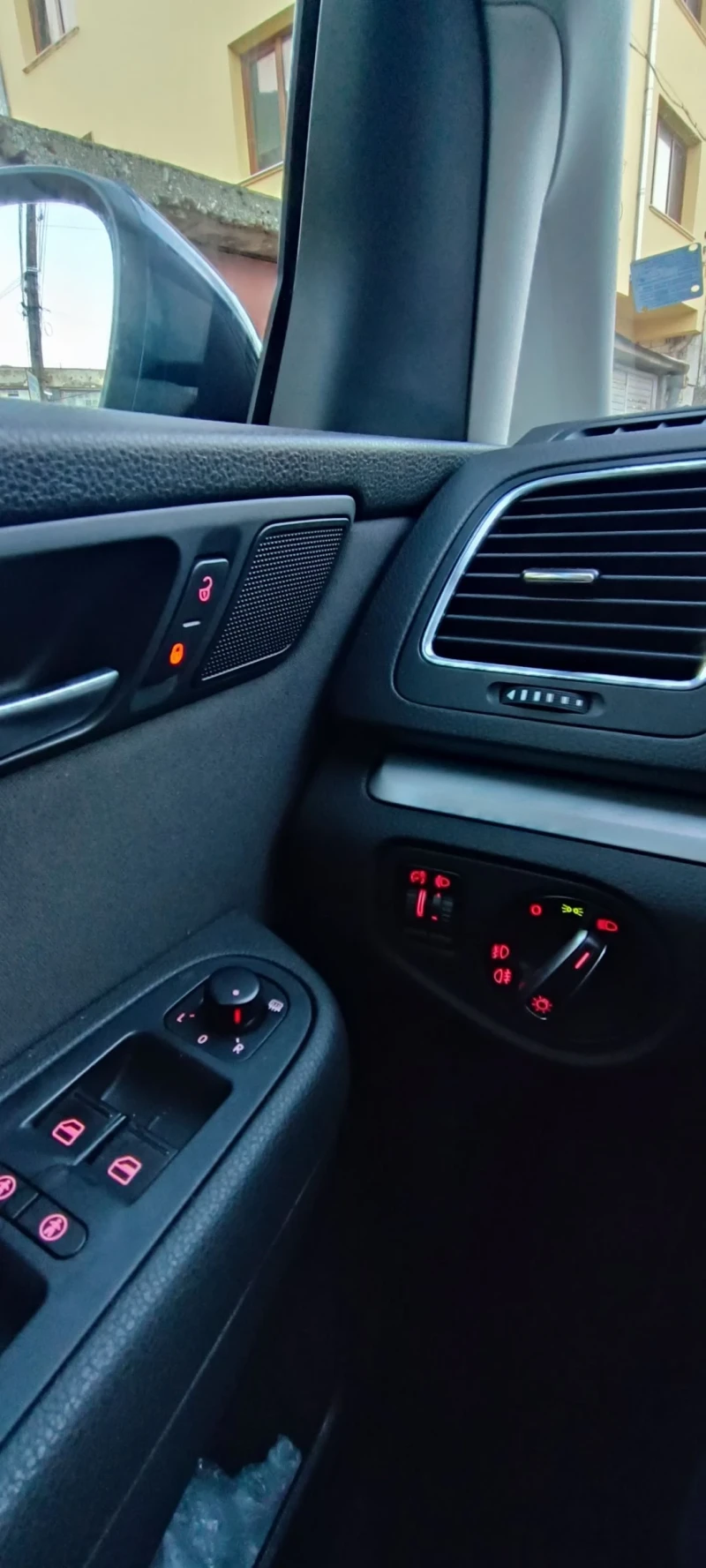 VW Sharan, снимка 12 - Автомобили и джипове - 53164173