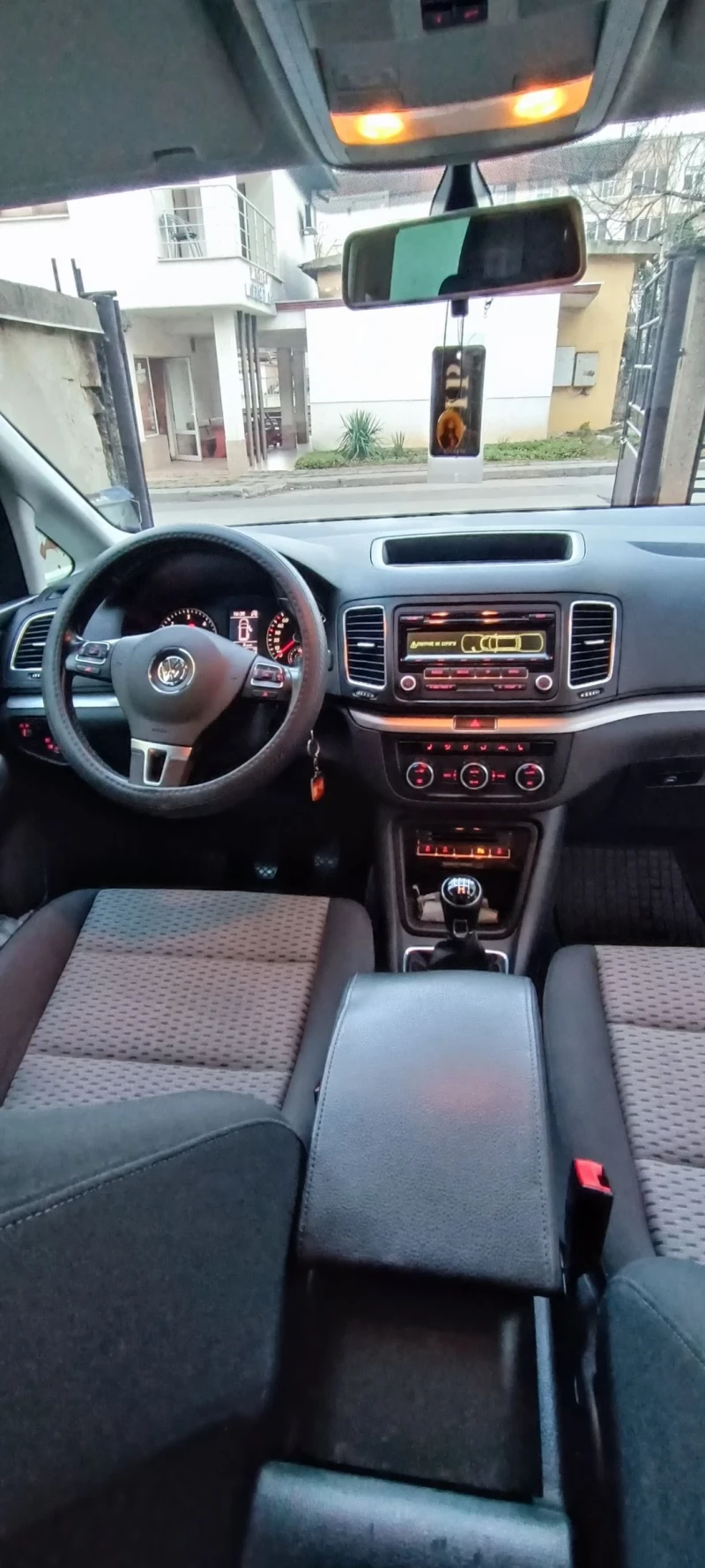 VW Sharan, снимка 8 - Автомобили и джипове - 53164173