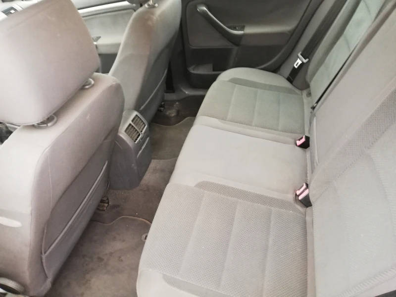 VW Golf, снимка 7 - Автомобили и джипове - 53192502