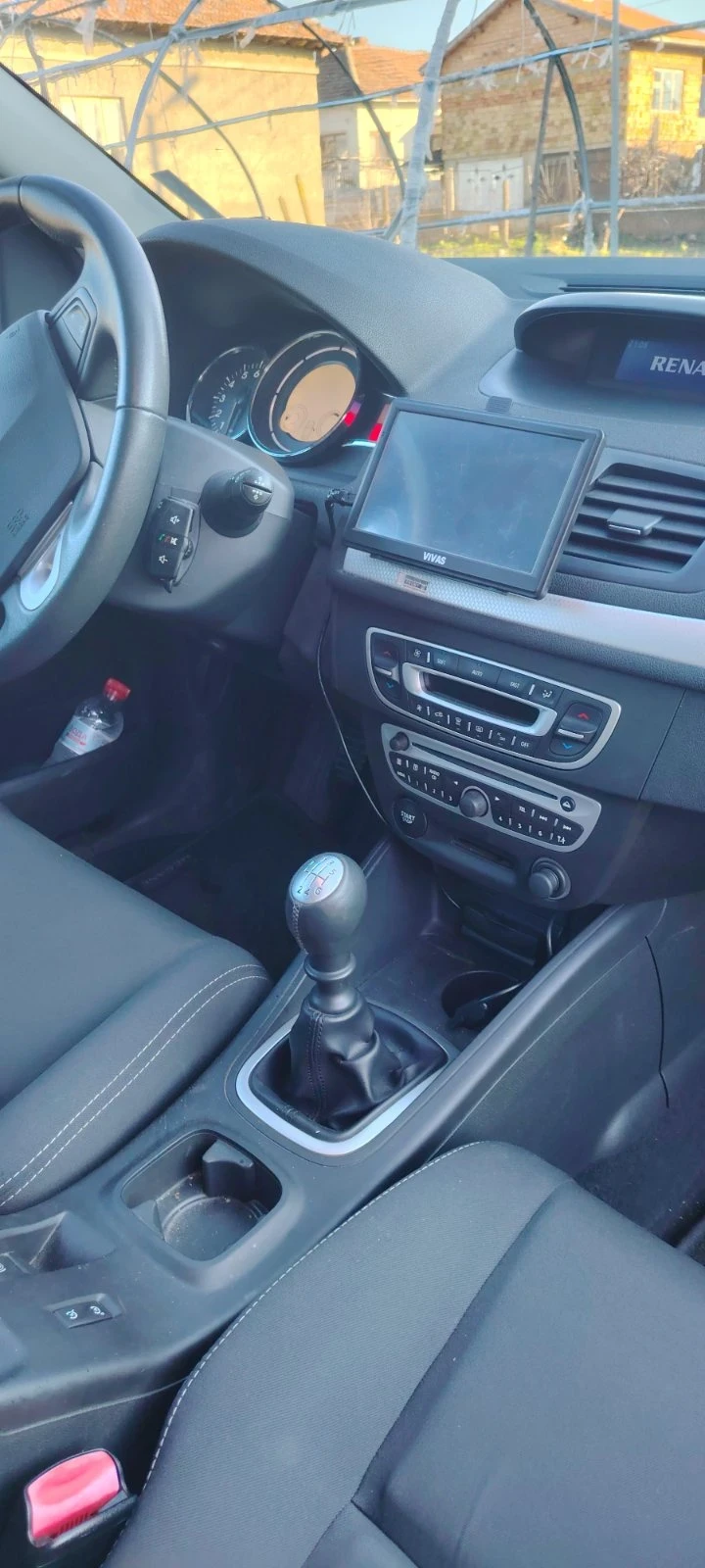 Renault Megane, снимка 12 - Автомобили и джипове - 52893796