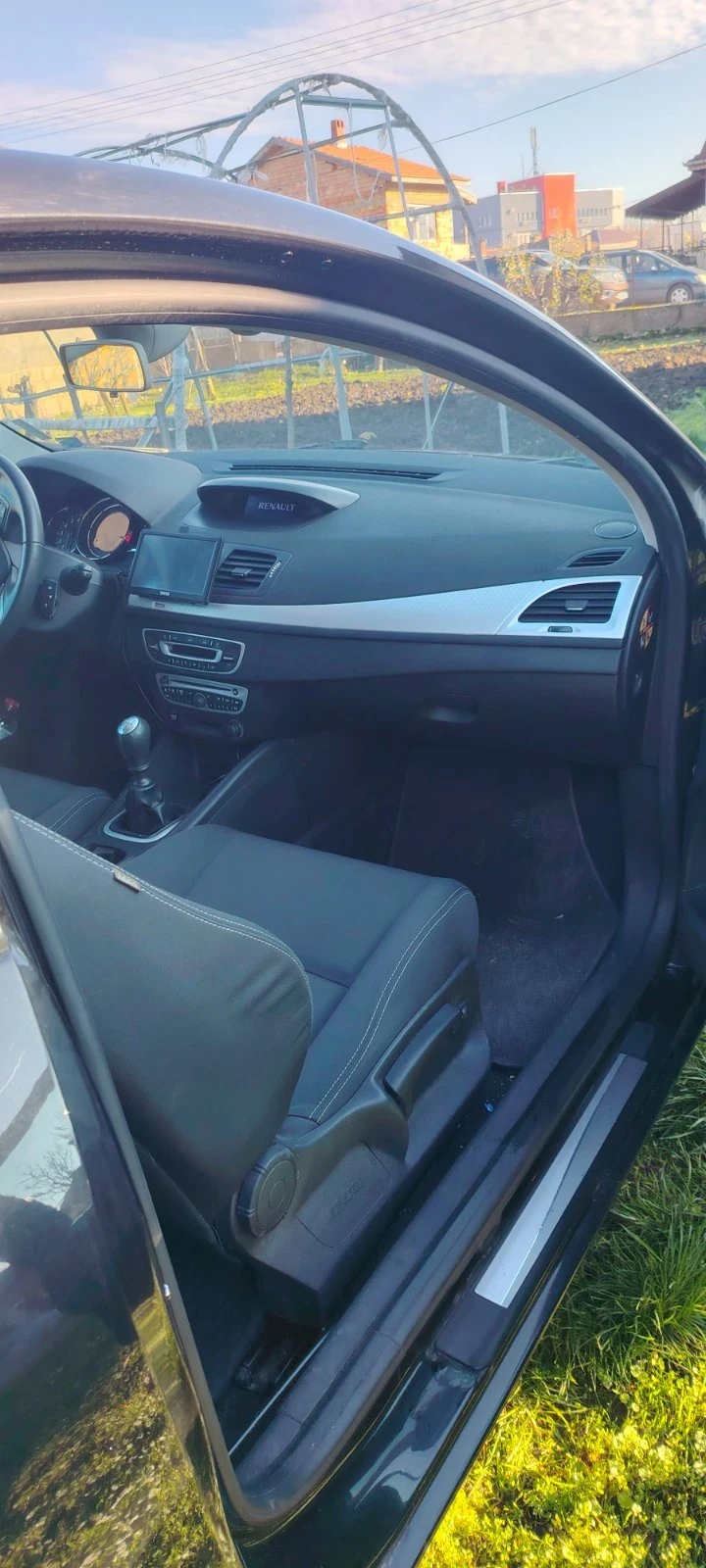 Renault Megane, снимка 4 - Автомобили и джипове - 52893796