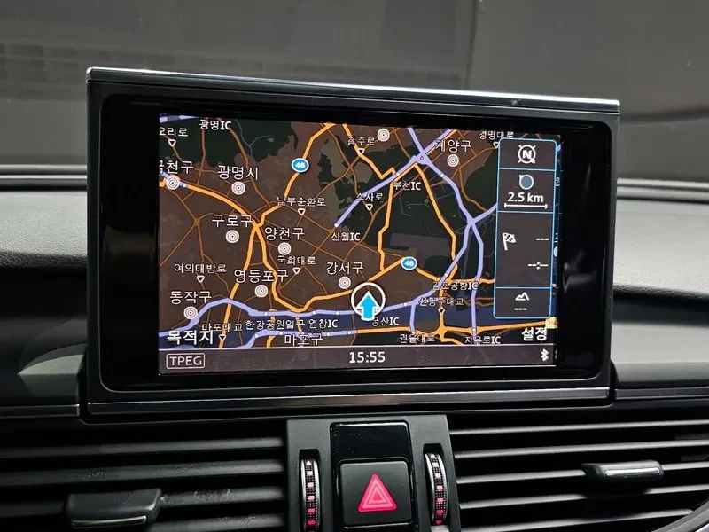 Audi A6 2.0 TDI, снимка 14 - Автомобили и джипове - 54561458
