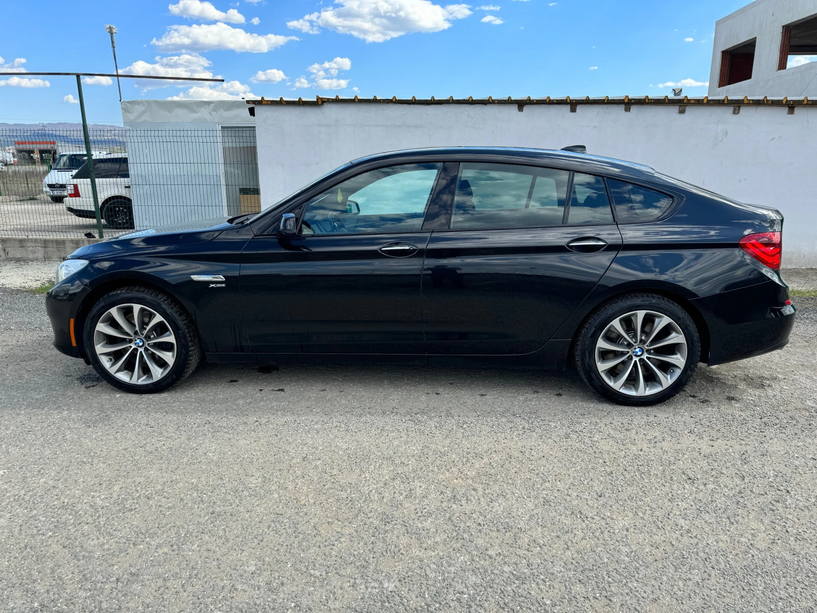 BMW 5 Gran Turismo 550I Xdrive - изображение 9