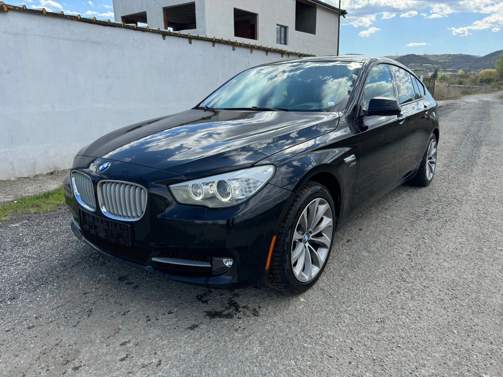 BMW 5 Gran Turismo 550I Xdrive - изображение 2