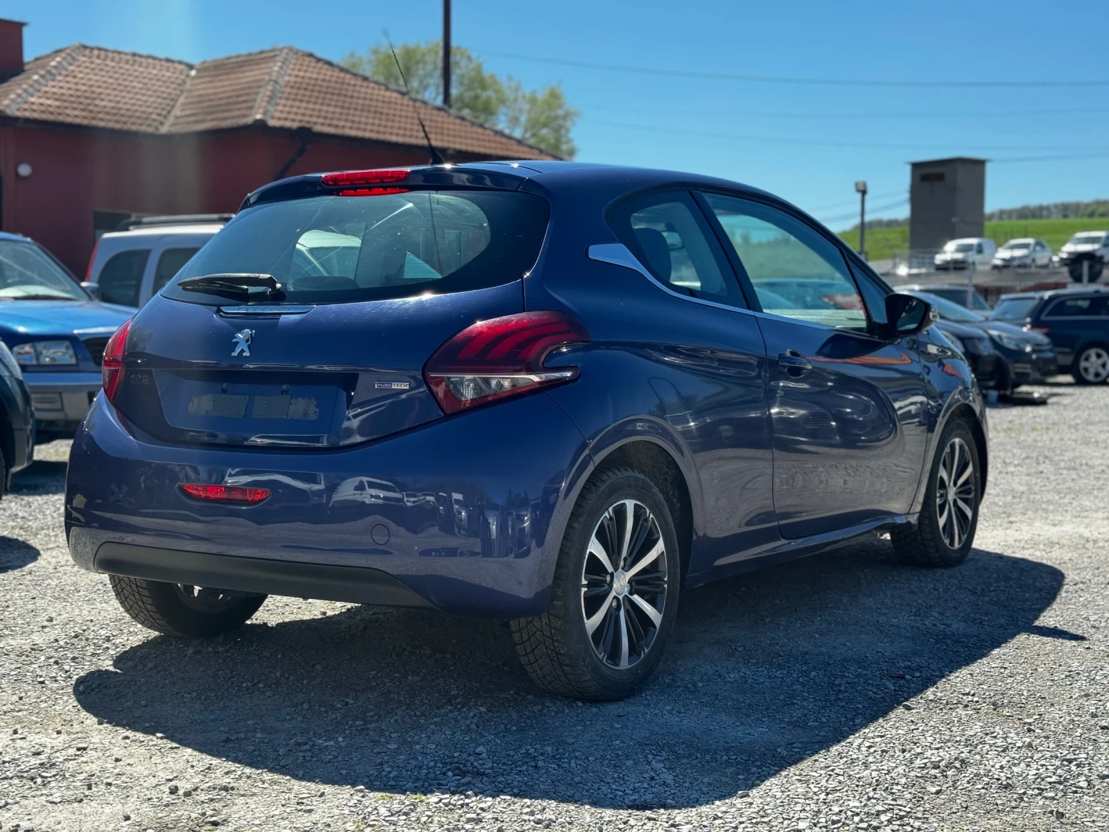 Peugeot 208 ЗА КОМПЮТЪР! 1.2T Автоматик 110кс. - изображение 5