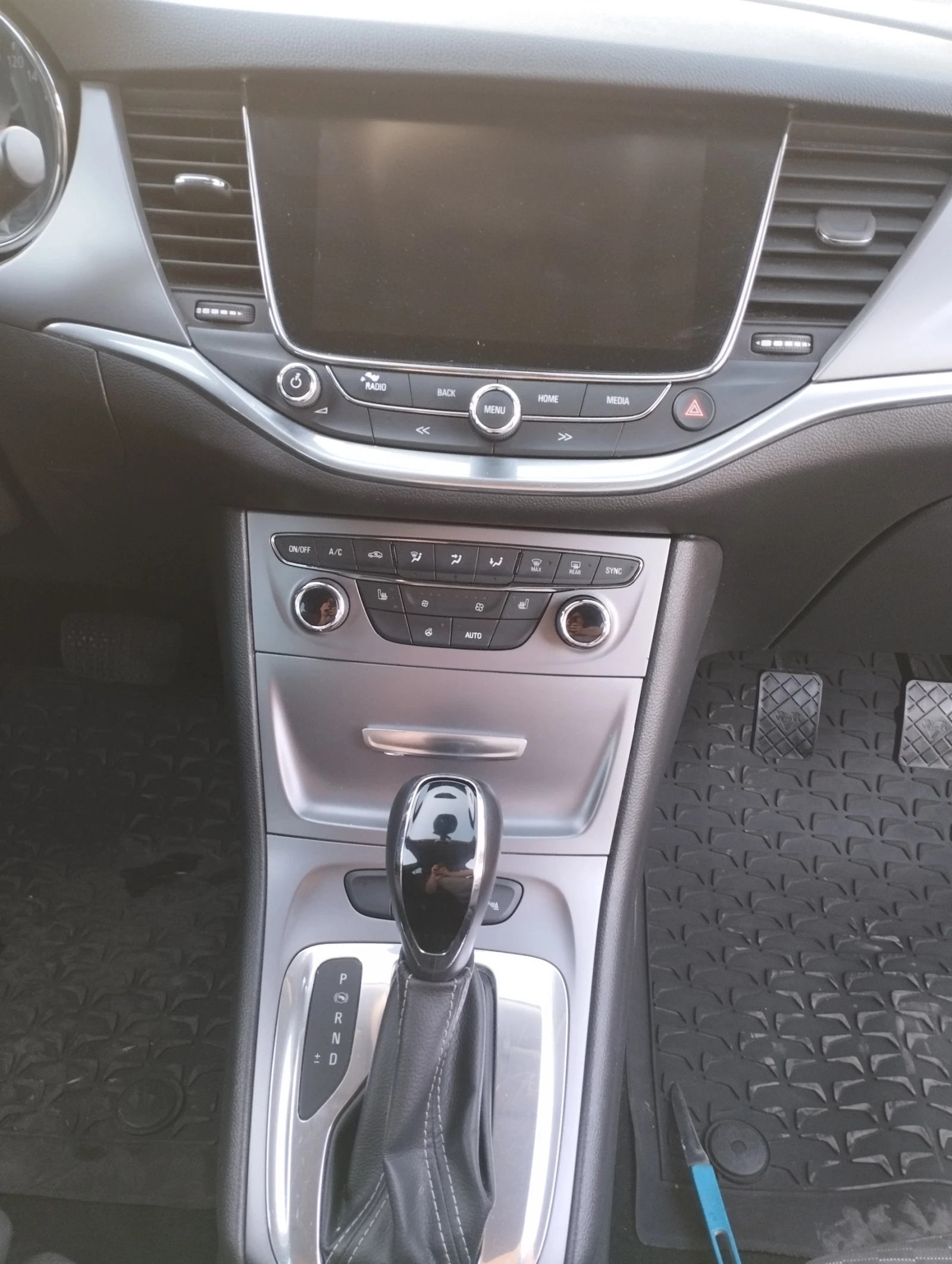 Opel Astra 1.6CDTI - изображение 10