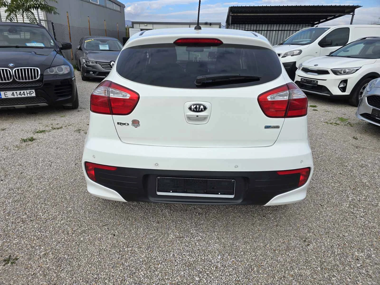 Kia Rio 1.1 CRDi | |  | Mobile.bg   6