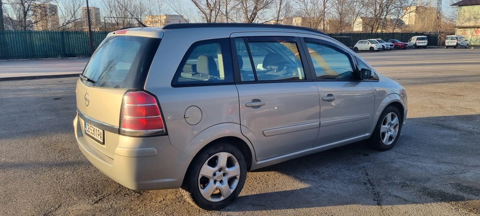 Opel Zafira Ван, снимка 4 - Автомобили и джипове - 53802040