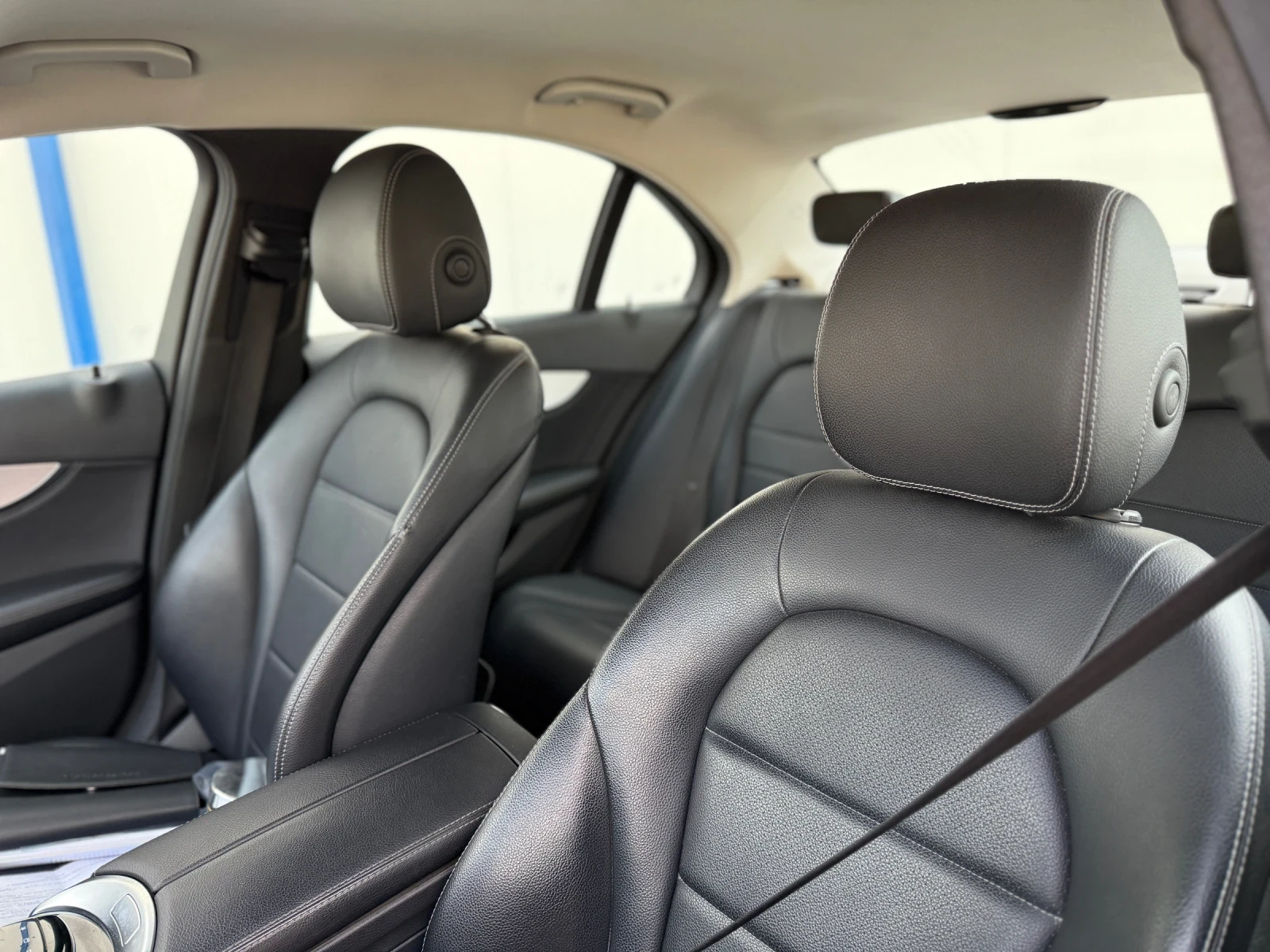 Mercedes-Benz C 220 * ПОДГРЕВ* КАМЕРА* ТОП ЦЕНА* НОВ ВНОС* , снимка 8 - Автомобили и джипове - 53831001