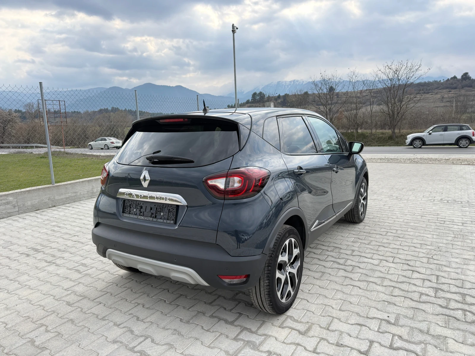Renault Captur 1.5 DCI FACELIFT NAVI CAMERA, снимка 6 - Автомобили и джипове - 53873547