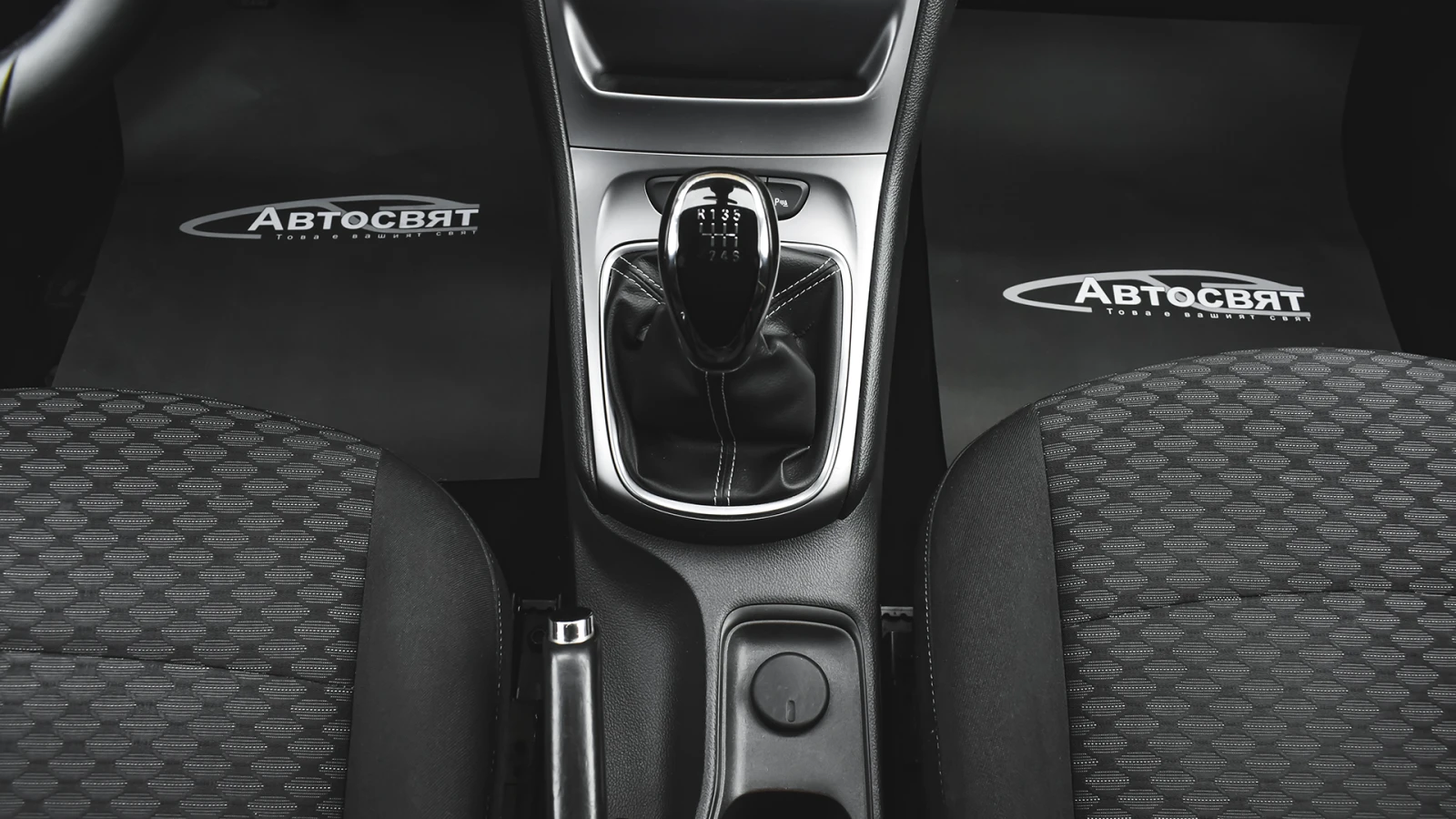 Opel Astra Sports Tourer 1.6 CDTi Advance, снимка 15 - Автомобили и джипове - 53999265