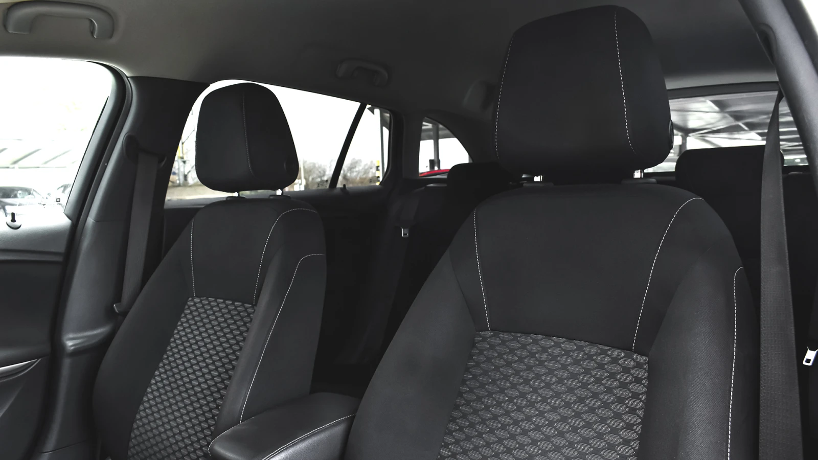 Opel Astra Sports Tourer 1.6 CDTi Advance, снимка 10 - Автомобили и джипове - 53999265