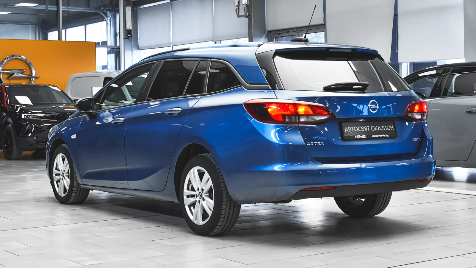 Opel Astra Sports Tourer 1.6 CDTi Advance, снимка 7 - Автомобили и джипове - 53999265