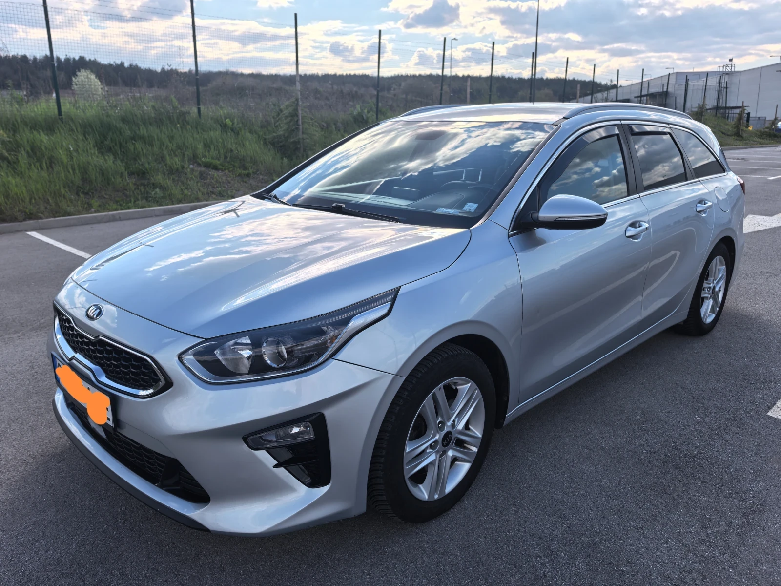 Kia Ceed, снимка 4 - Автомобили и джипове - 54306412