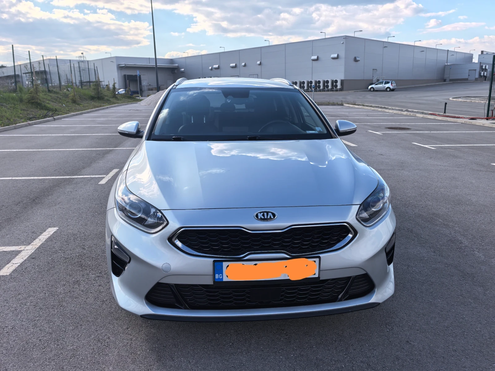 Kia Ceed, снимка 2 - Автомобили и джипове - 54306412