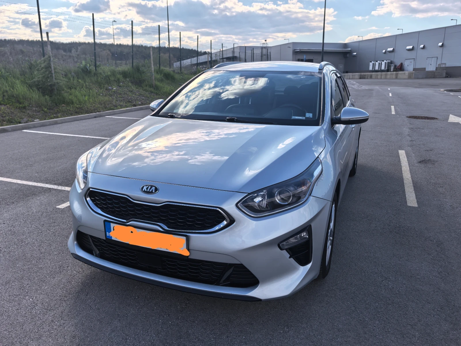 Kia Ceed, снимка 3 - Автомобили и джипове - 54306412