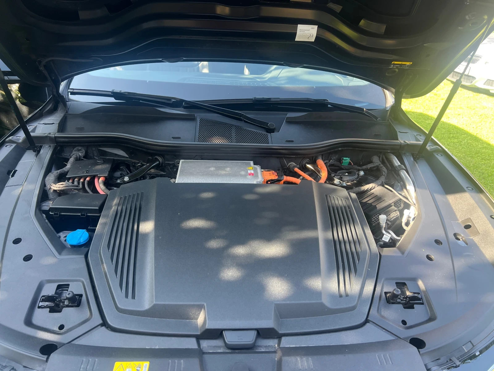 Audi E-Tron Matrix, снимка 12 - Автомобили и джипове - 54741196
