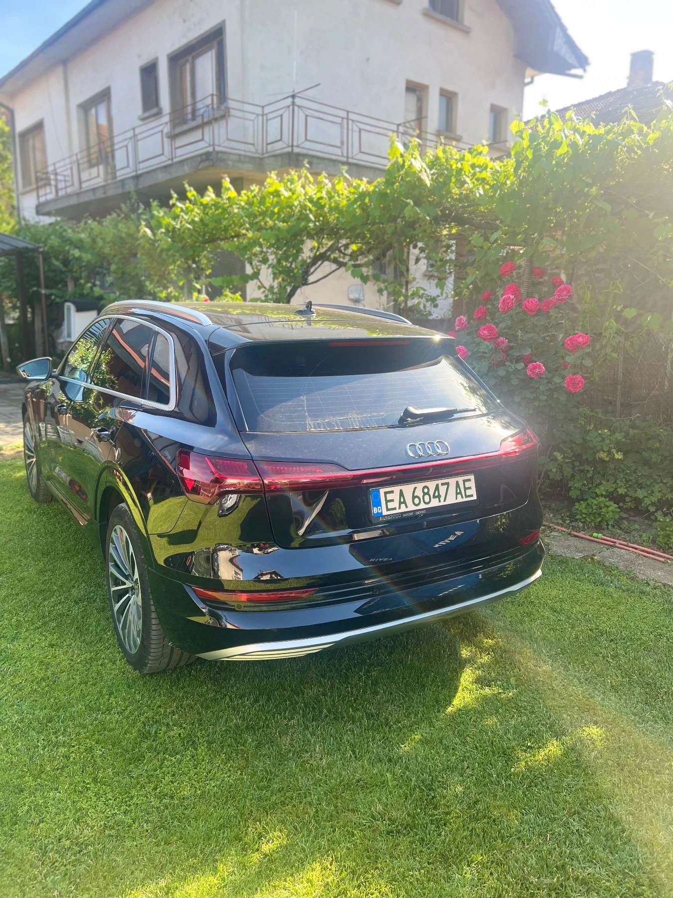 Audi E-Tron Matrix, снимка 4 - Автомобили и джипове - 54741196
