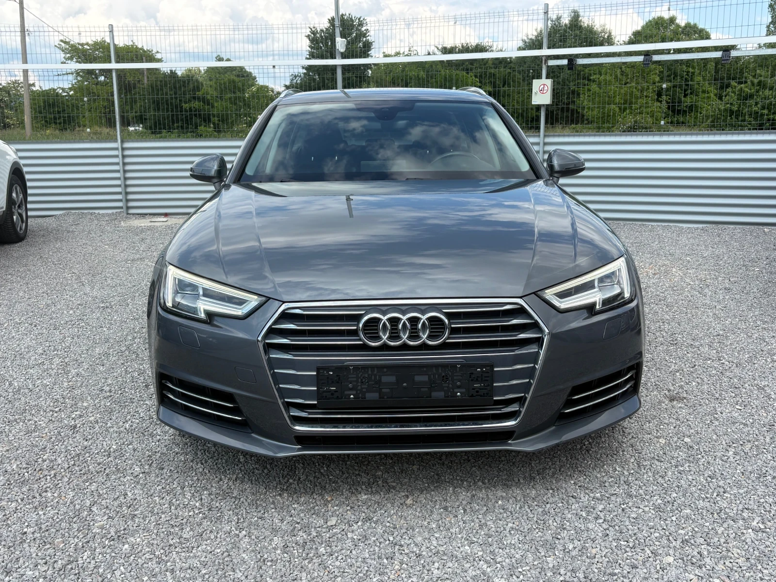 Audi A4 2.0TDI-140000��.-��������� | Mobile.bg � ����������� 3